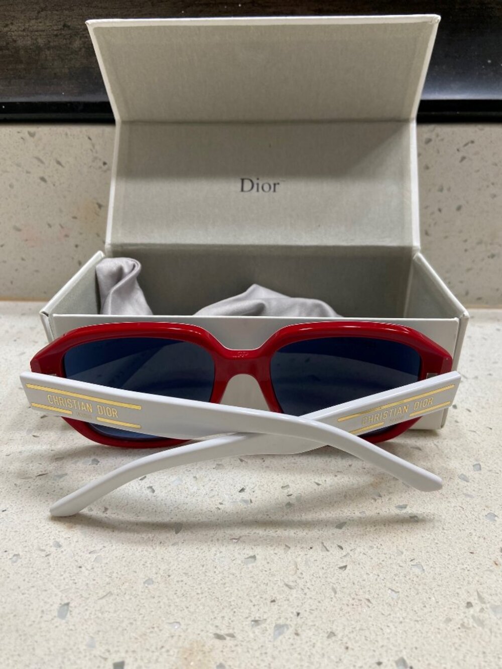 DIOR SUNGLASSES - Picture 4 of 4